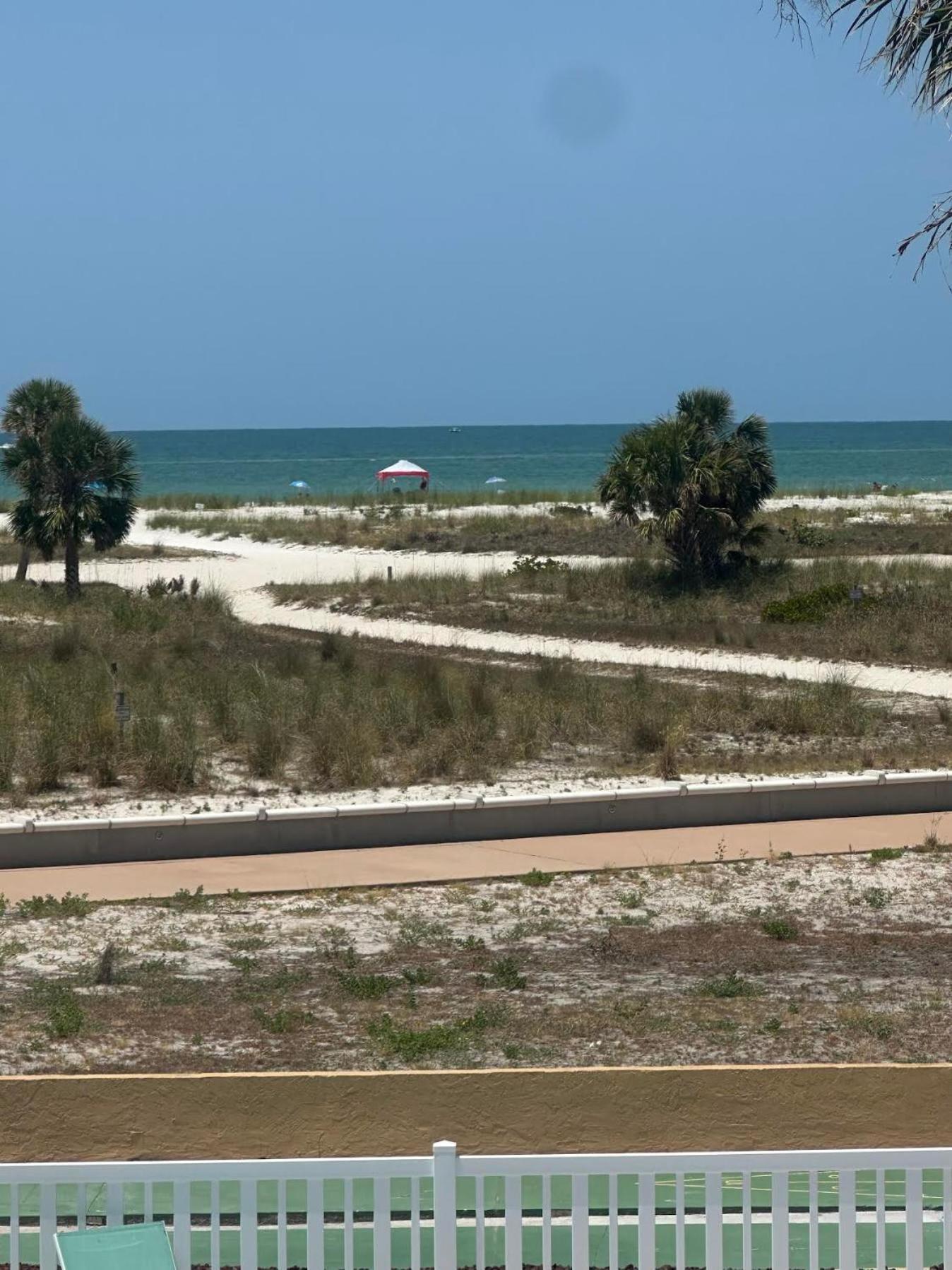 Arvilla Resort St. Pete Beach Buitenkant foto