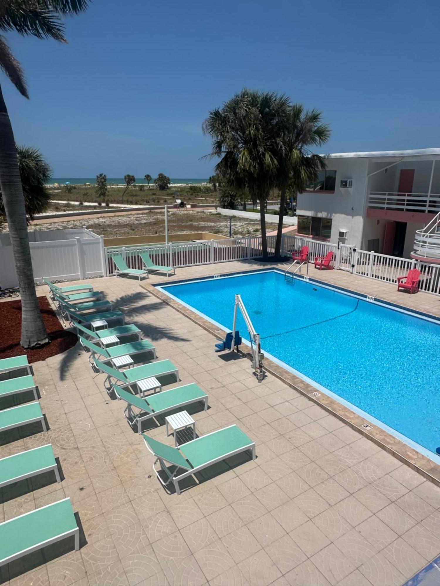 Arvilla Resort St. Pete Beach Buitenkant foto