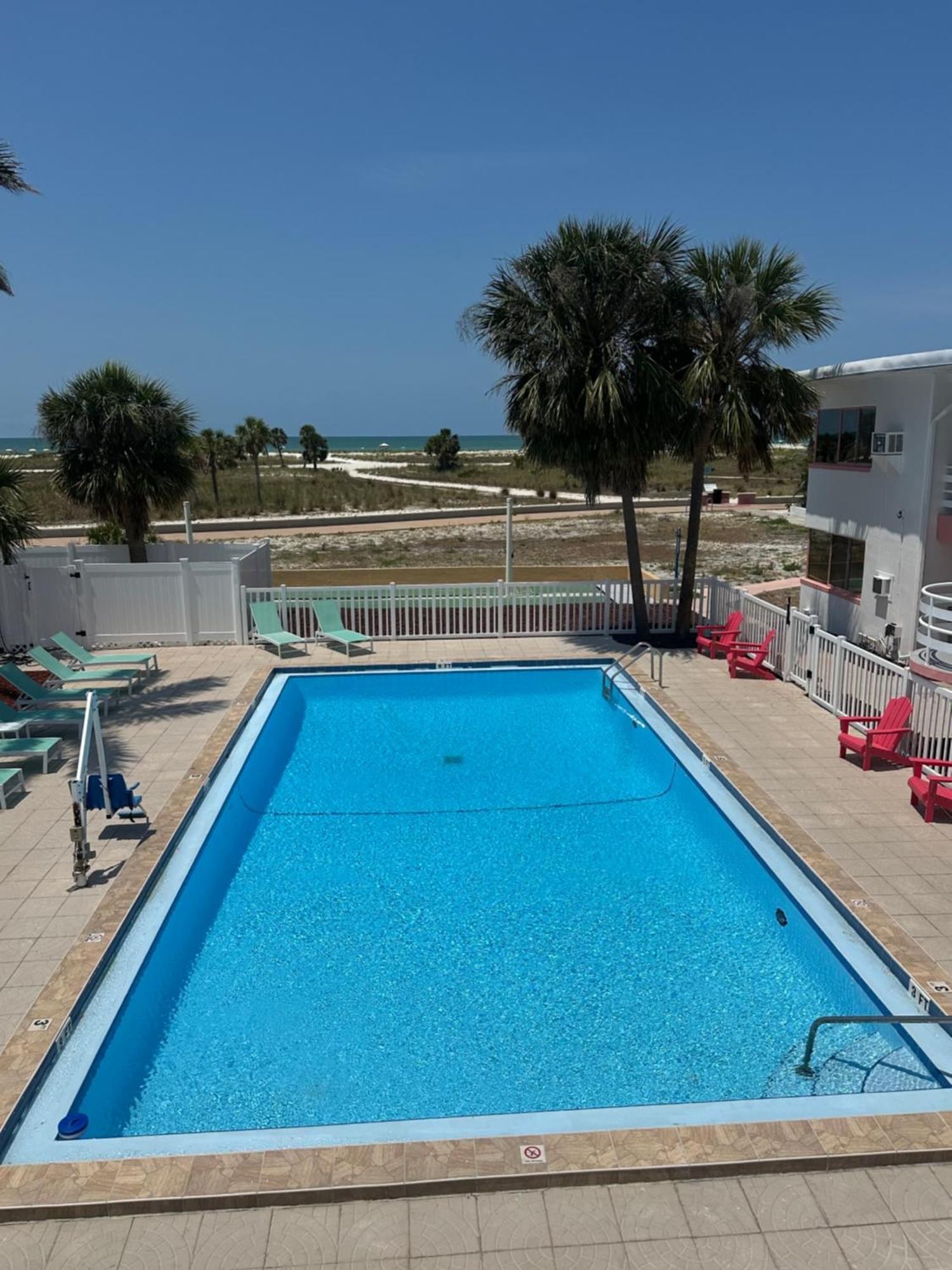 Arvilla Resort St. Pete Beach Buitenkant foto