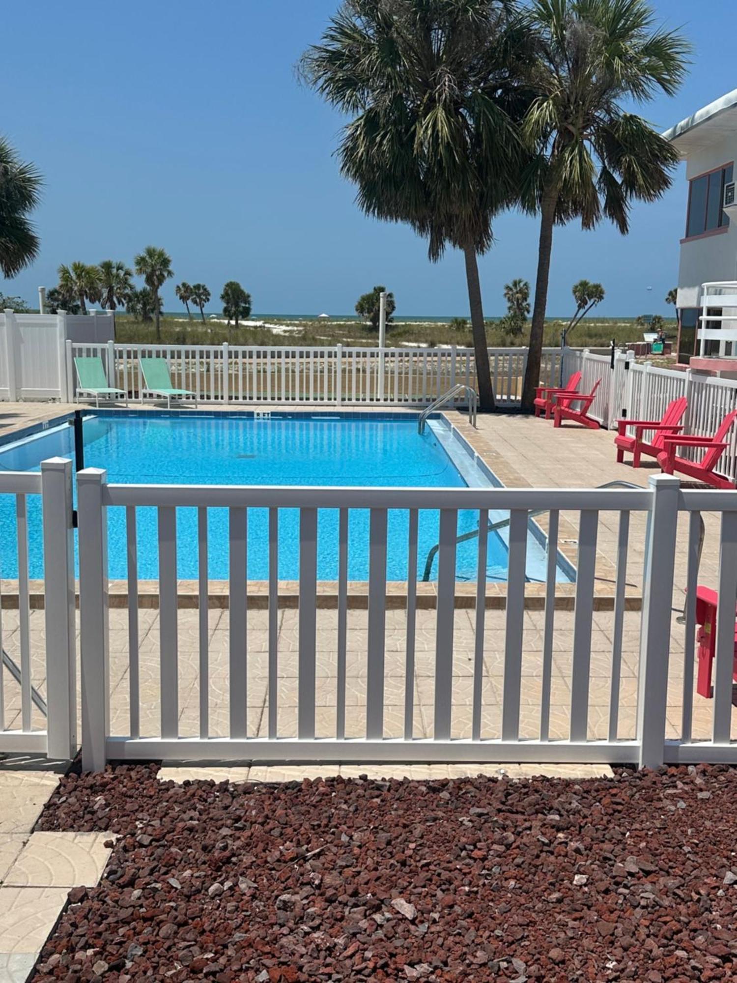 Arvilla Resort St. Pete Beach Buitenkant foto