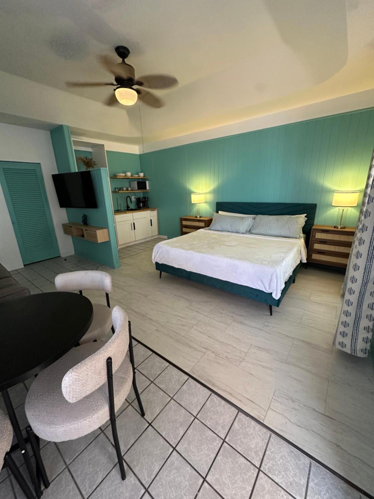 Arvilla Resort St. Pete Beach Buitenkant foto