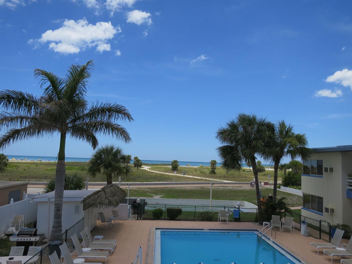 Arvilla Resort St. Pete Beach Buitenkant foto