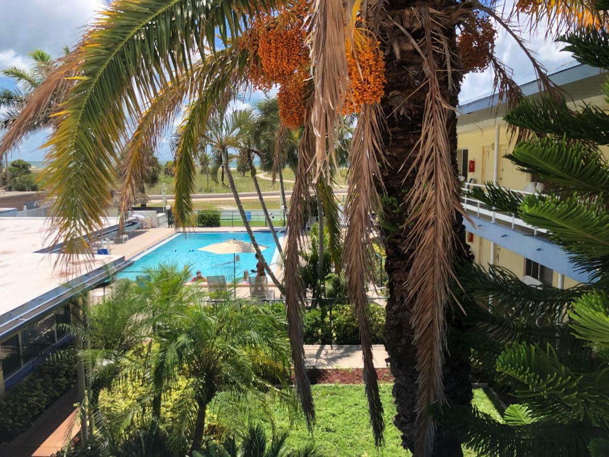 Arvilla Resort St. Pete Beach Buitenkant foto